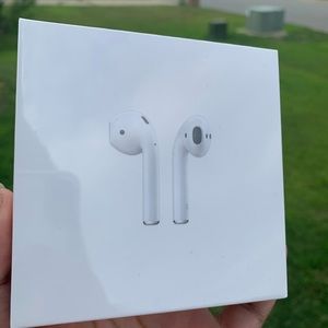 Apple AirPods with charging case